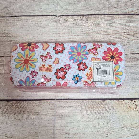 Disney Minnie Mouse Minnie Power Tin Pencil Case  - NEW - Picture 2 of 2